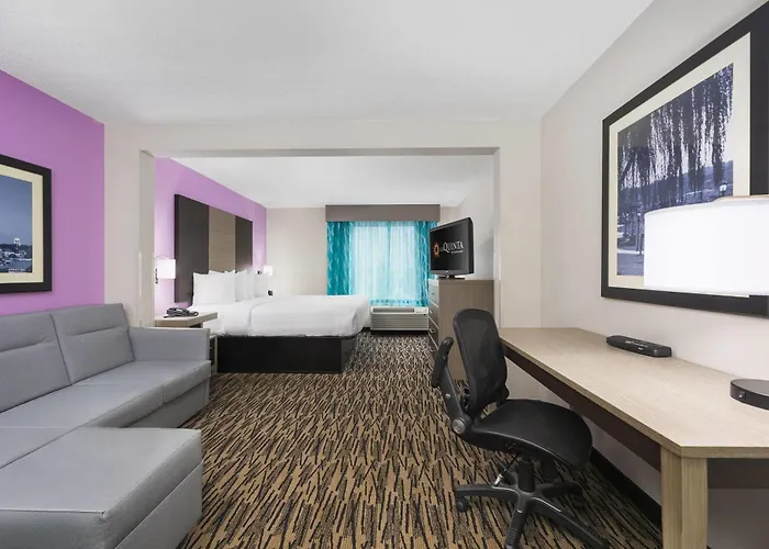 La Quinta By Wyndham Clarksville
